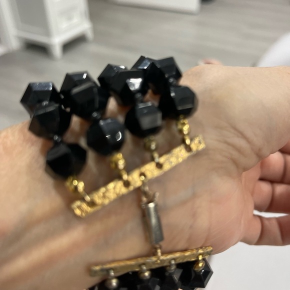 Black bracelet it’s used in good condition - Picture 5 of 5